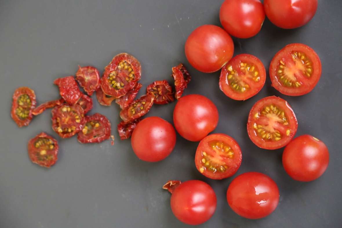 zu sehen sind aufgeschnittene Tomaten