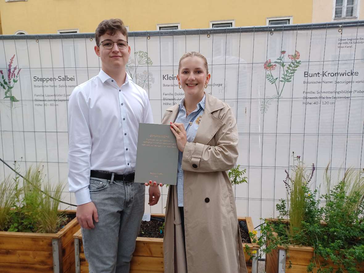 Begrünte Bauzäune, Aurel Ruppert, Leni Schmidt